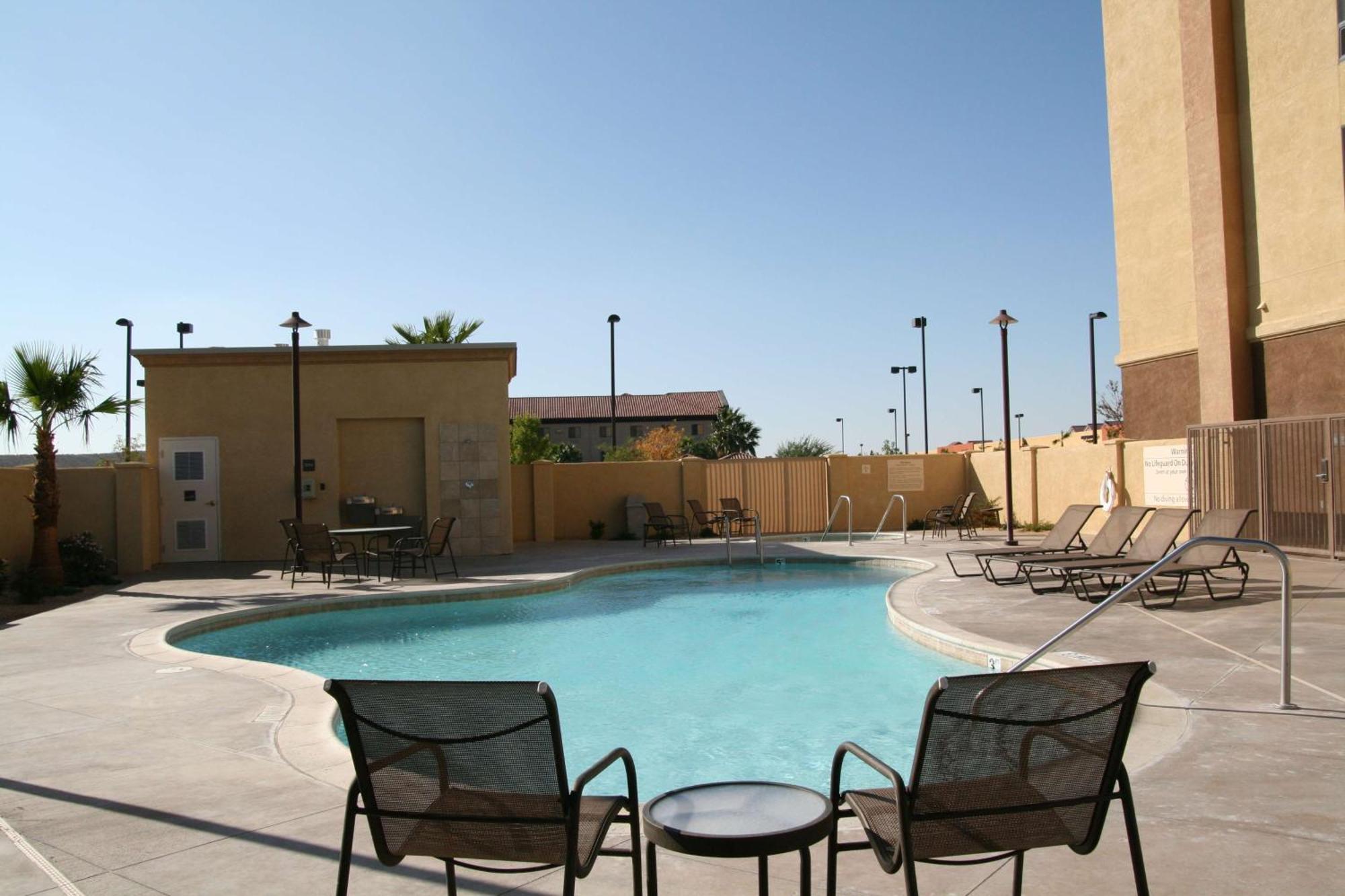 Hampton Inn And Suites Μπάρστοου Εξωτερικό φωτογραφία